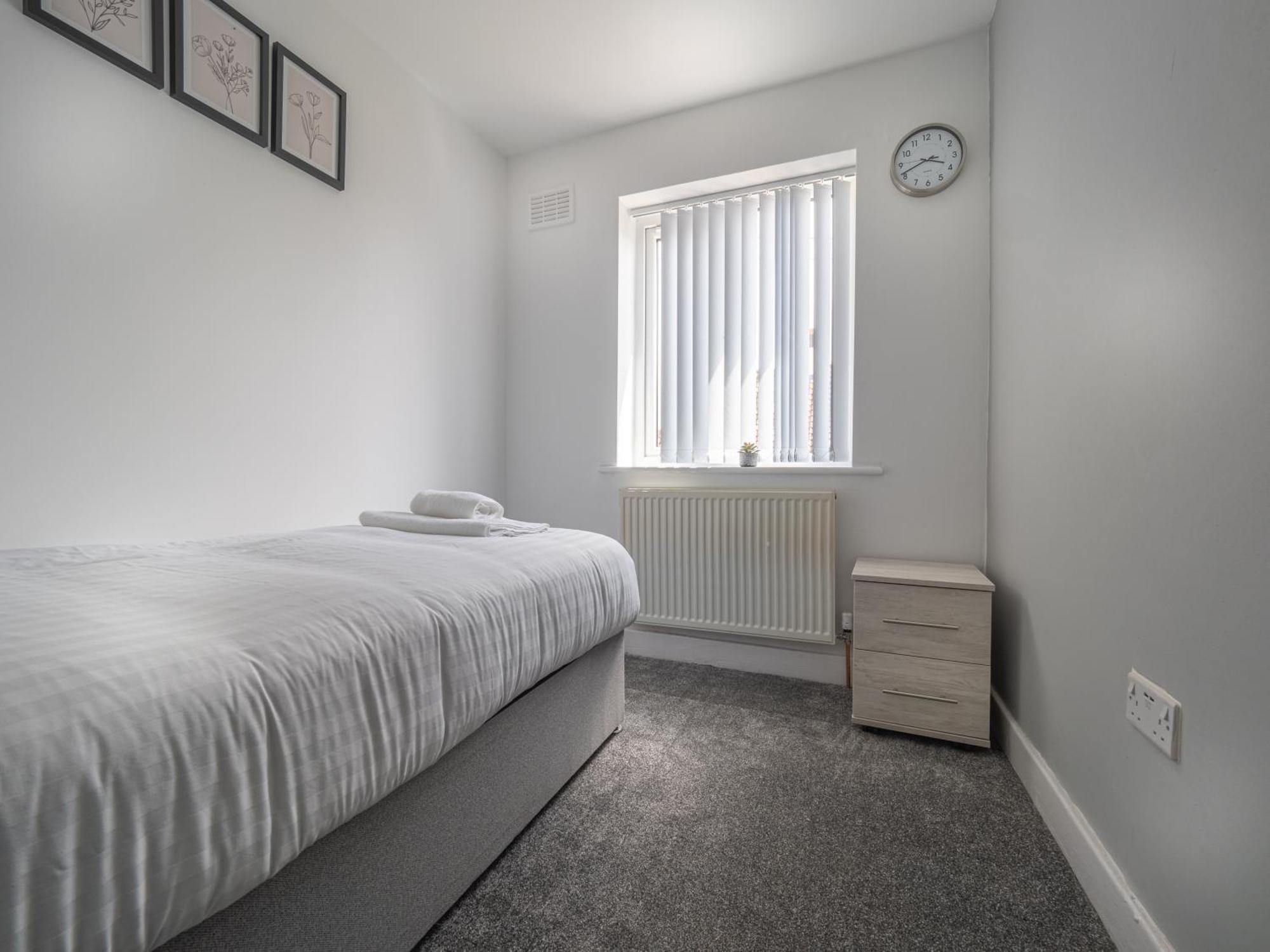 3Br Haven Retreat In Wallasey With Free Street Parking Exterior photo