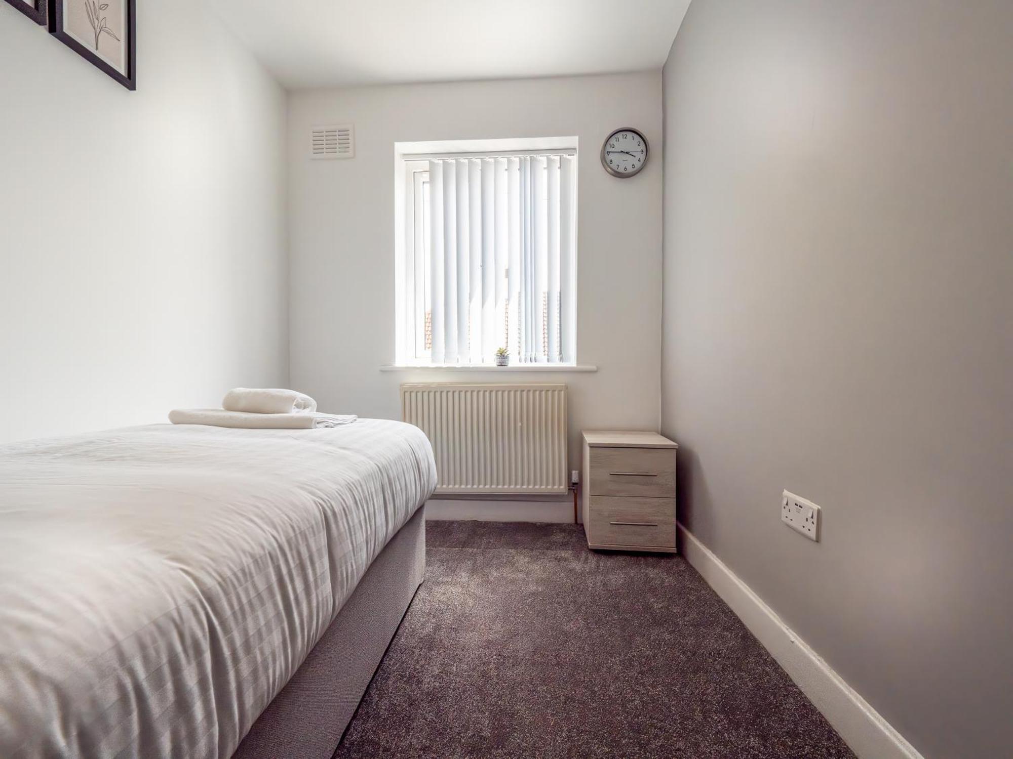 3Br Haven Retreat In Wallasey With Free Street Parking Exterior photo